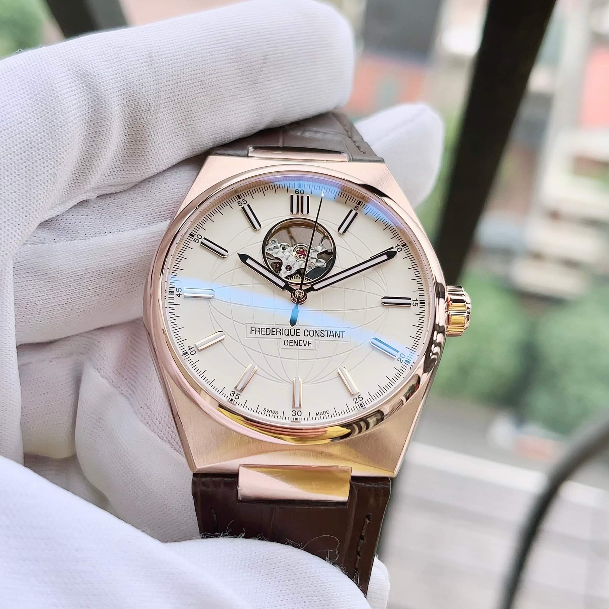 Frederique constant Highlife FC-310V4NH4