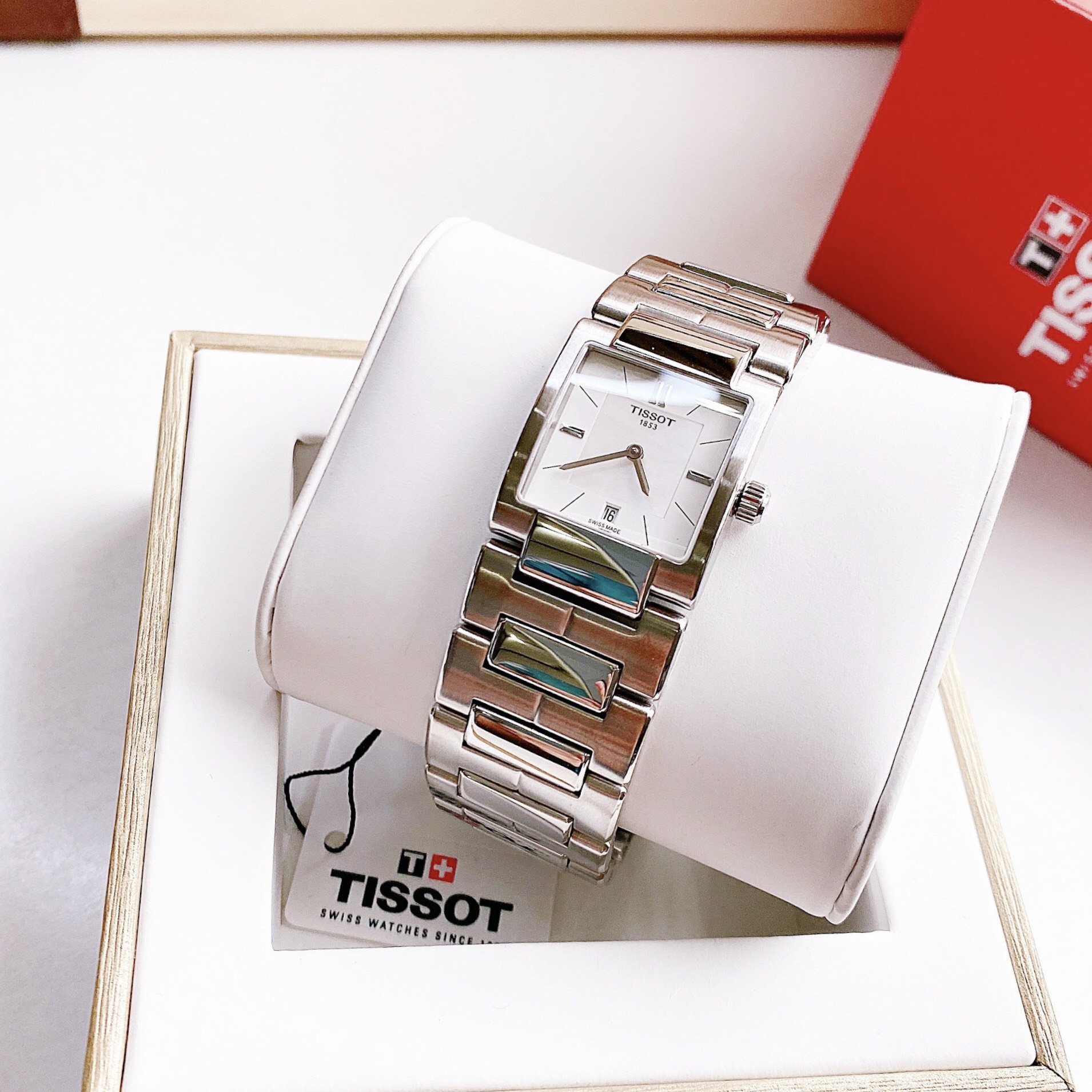 TISSOT T0903101111100