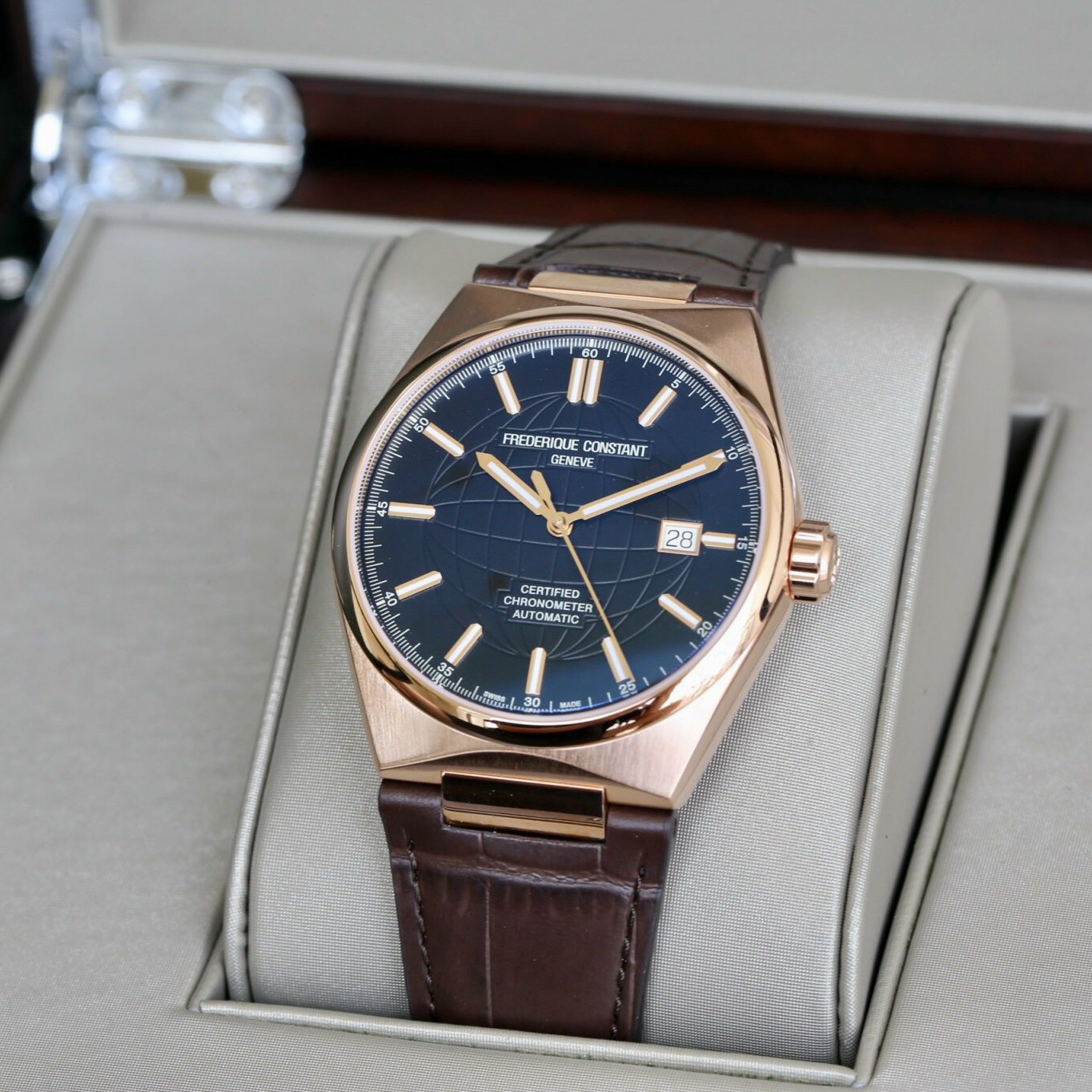 Frederique Constant FC-303B4NH4