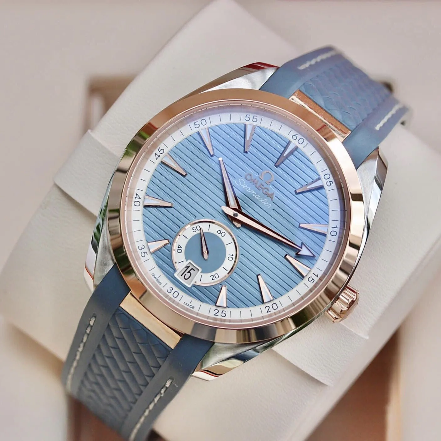 OMEGA 220.22.41.21.03.001