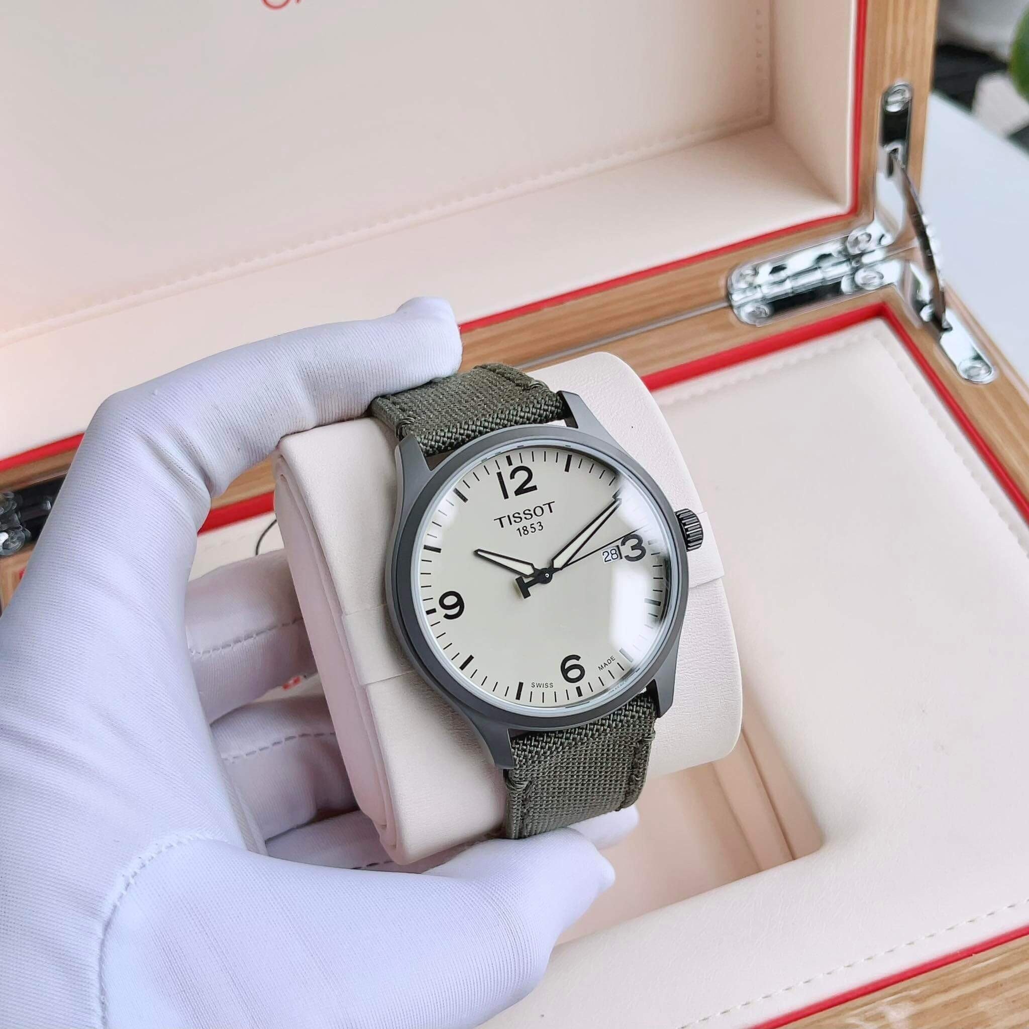 TISSOT T116.410.37.267.00