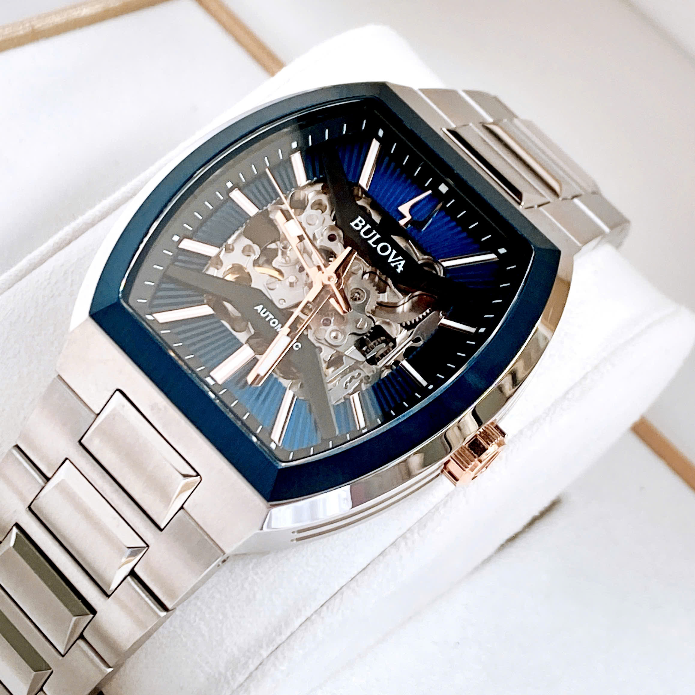 BULOVA MAQUINA 98A319