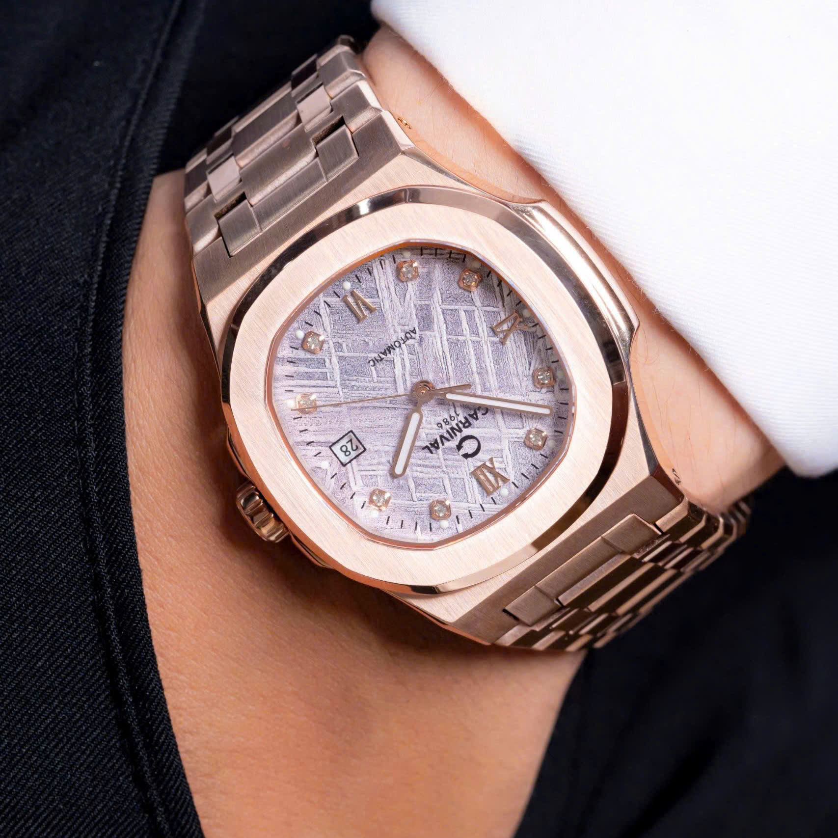 Đồng hồ Carnival 8160G-VH-TT