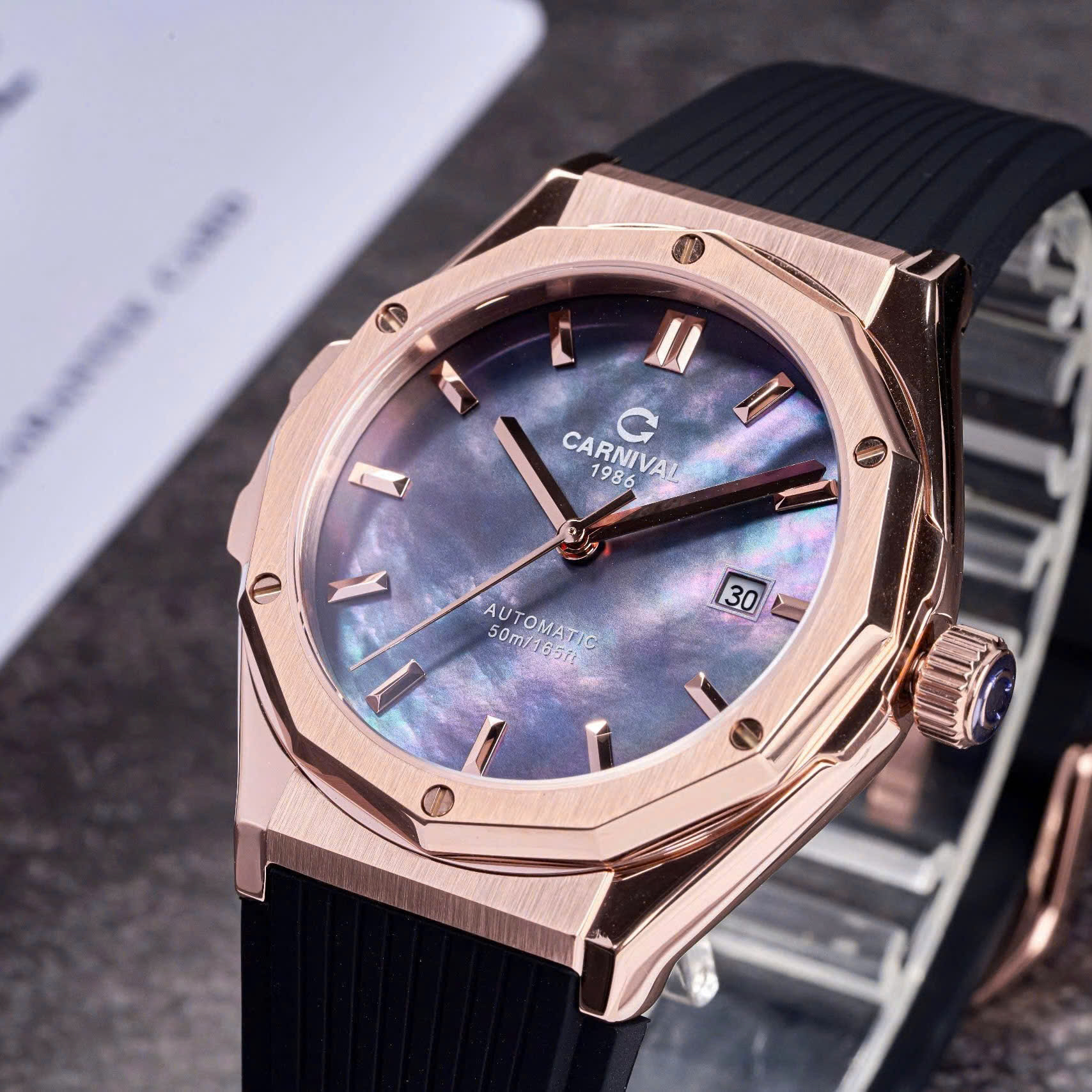 Đồng hồ Carnival 8168G-VH-DCS-DK